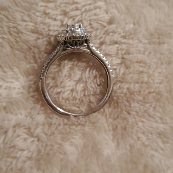Ring - Picture 2 of 3